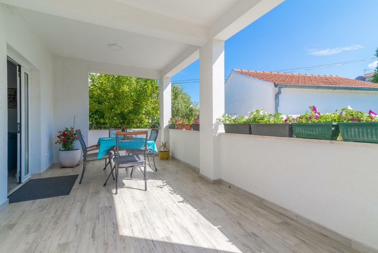 Coronata Apartman Biograd Na Moru
